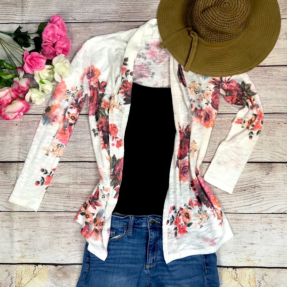 Floral Love Cardigan - Picture 4 of 4